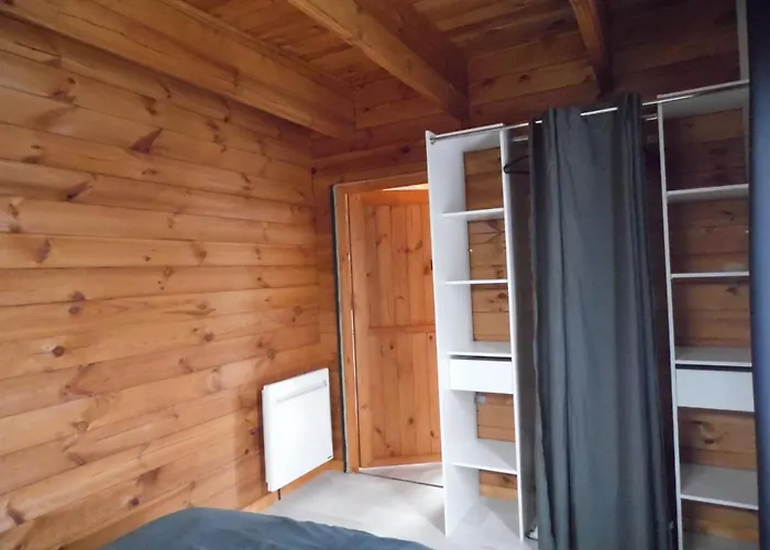 Chalet Cosy Climatise Avec Parking Et Internet